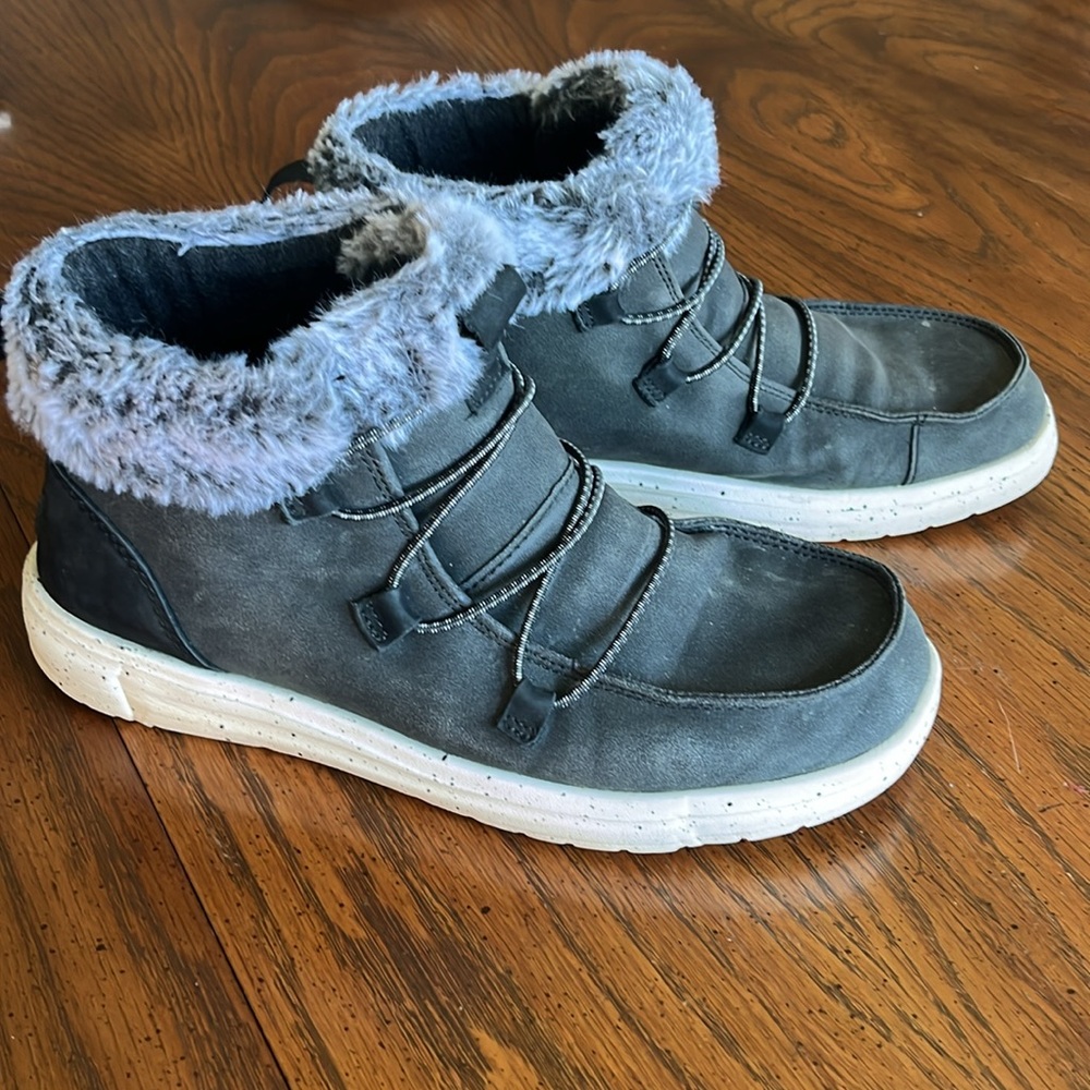 Hey Dude Women’s Eloise Boots Black sz 9